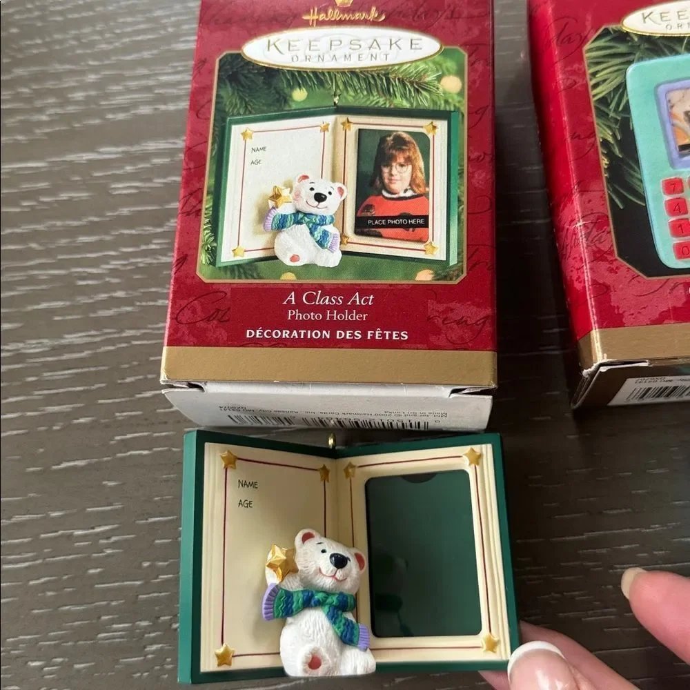 Hallmark design holders